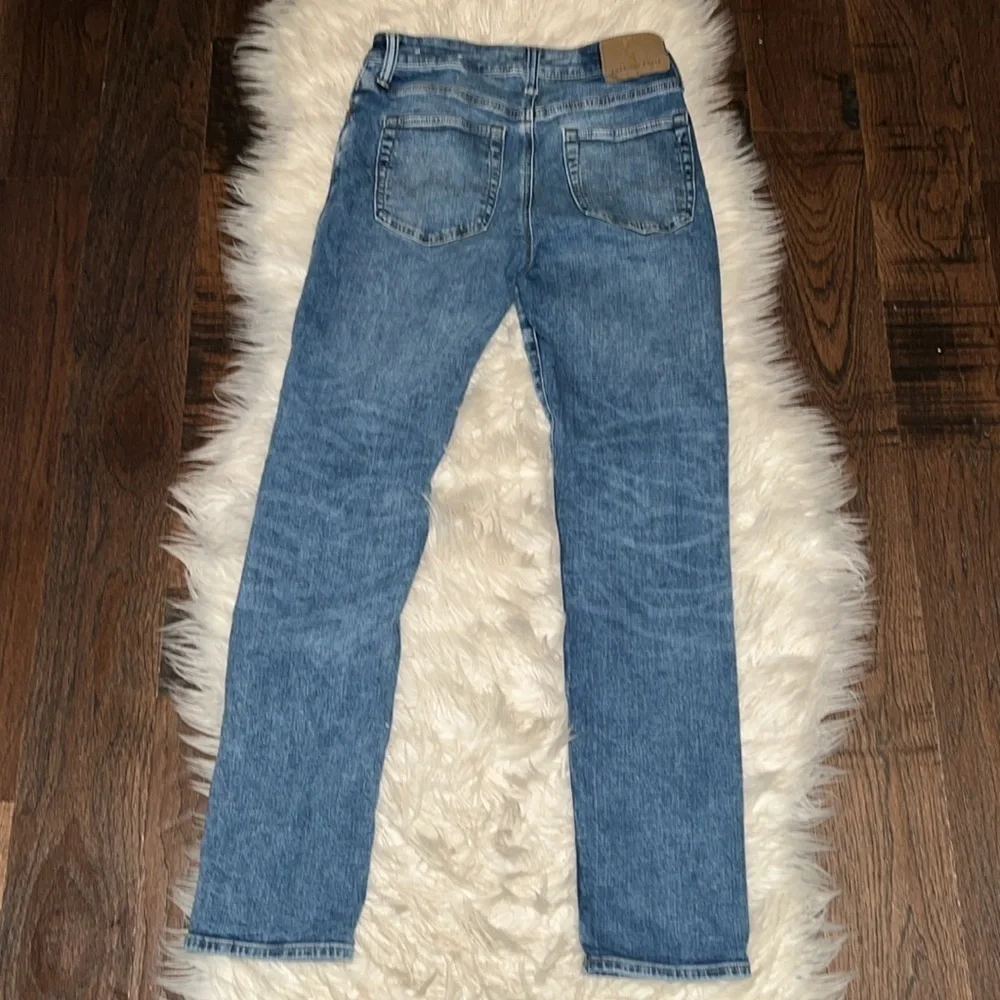 Trendy American Eagle Jeans